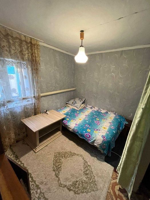 Продам  4х комнатный дом в городе недорого