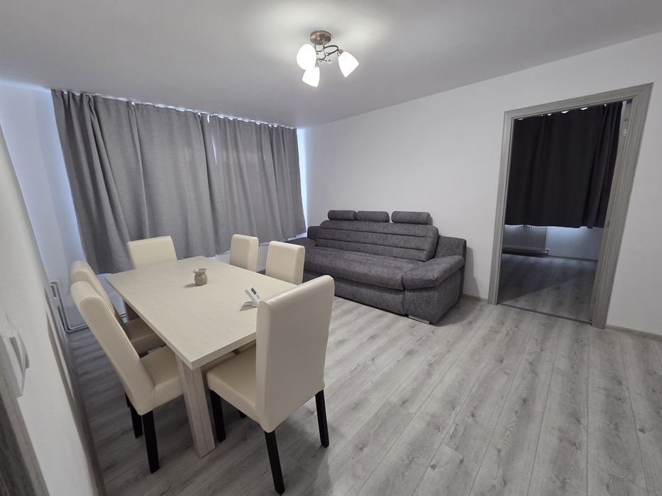 Vând apartament 2 camere 47 mp 
3,40 boxa