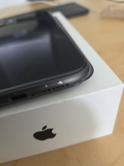 IPhone 11 64GB, baterie nouă 100%, cutie