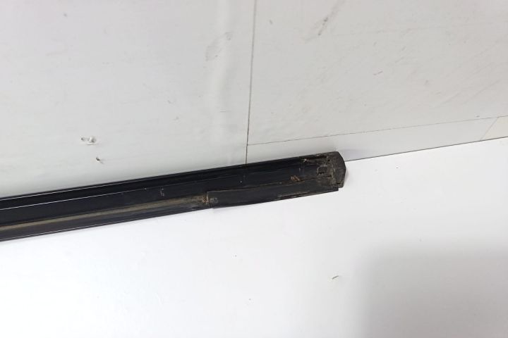 Bandou superior usa stanga fata Mercedes-Benz E-Class W210/S210 (face