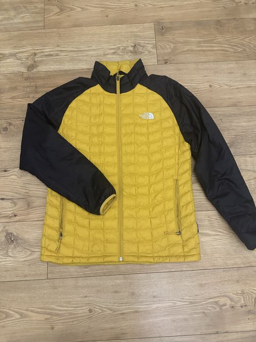 Geaca originala the North Face thermoball primavara barbati
