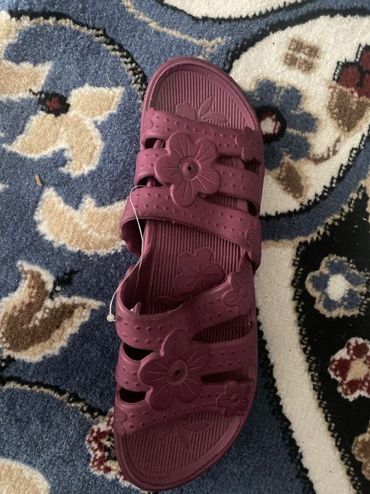 Новые шлепки по 1500