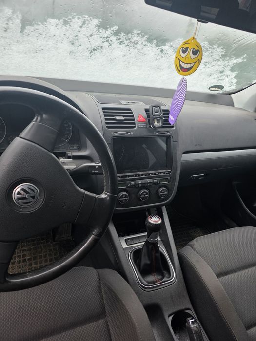 Autoturism vw golf 5