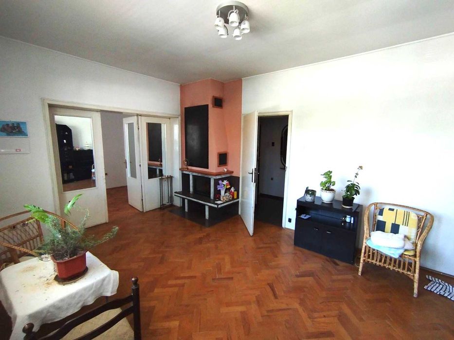 Продава се Четиристаен апартамент в Асеновград - 92 кв.м за 1011 €/кв.м - Снимка #12