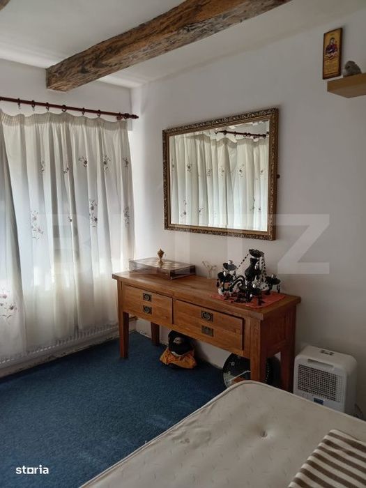 Casa complet renovata, 3 camere, teren 3800 mp – comuna Parau