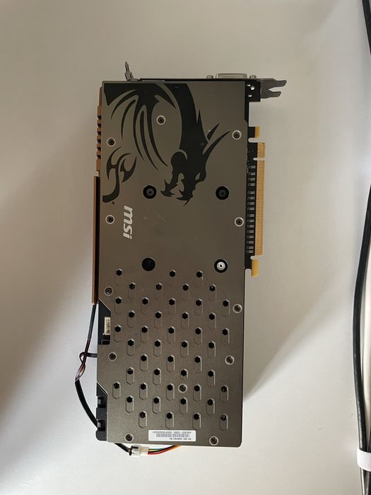 Видео карта SAPPHIRE R9 390 8GB и MSI R9 390 8GB