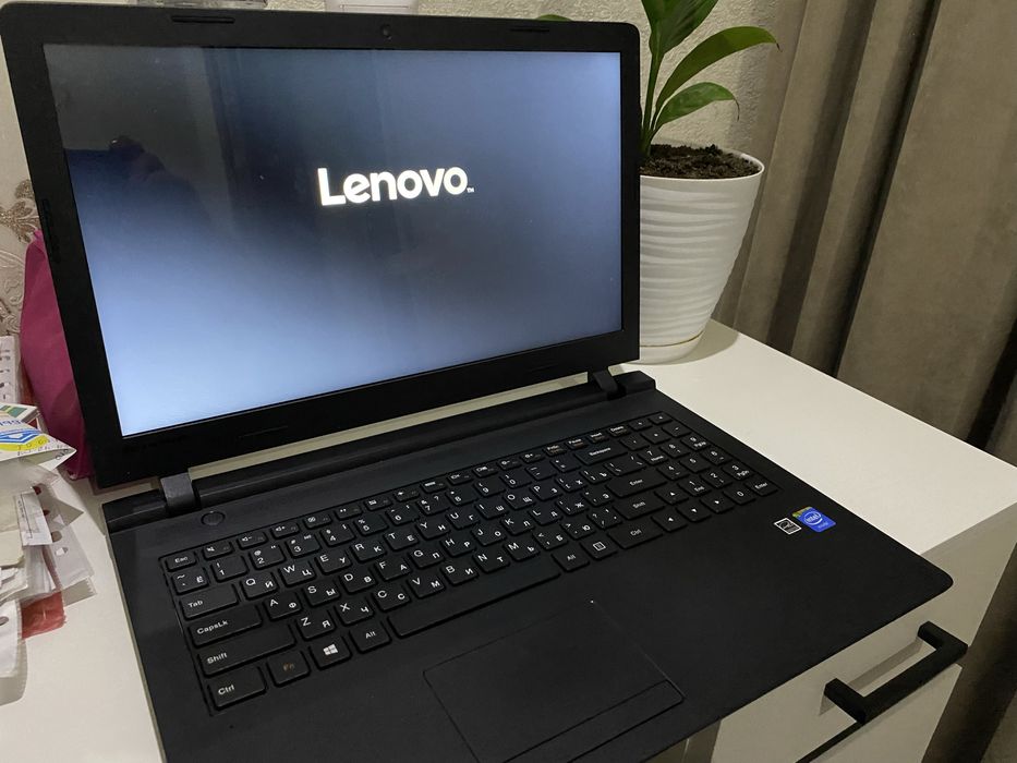 Продаю ноутбук в отличном состояний