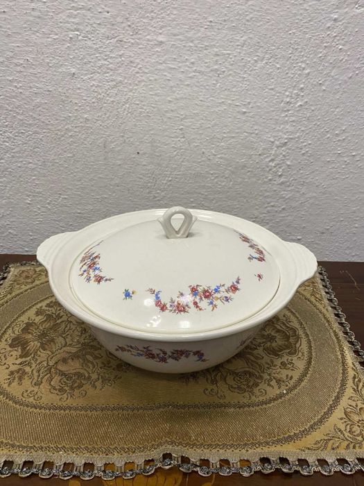 Холандски супник от порцелан