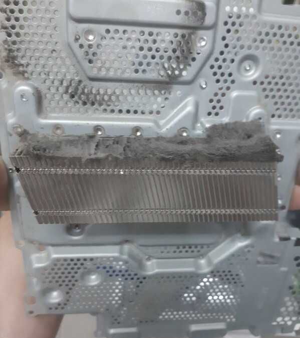 Подмяна  термопаста ,термоподложки , почистване ,Лаптопи ,Конзоли