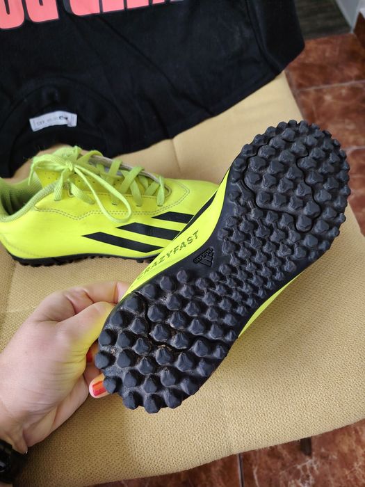 Adidași fotbal Adidas, nu Nike