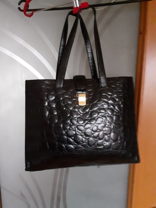 Geanta din piele naturala, FURLA,neagra,în stare perfecta