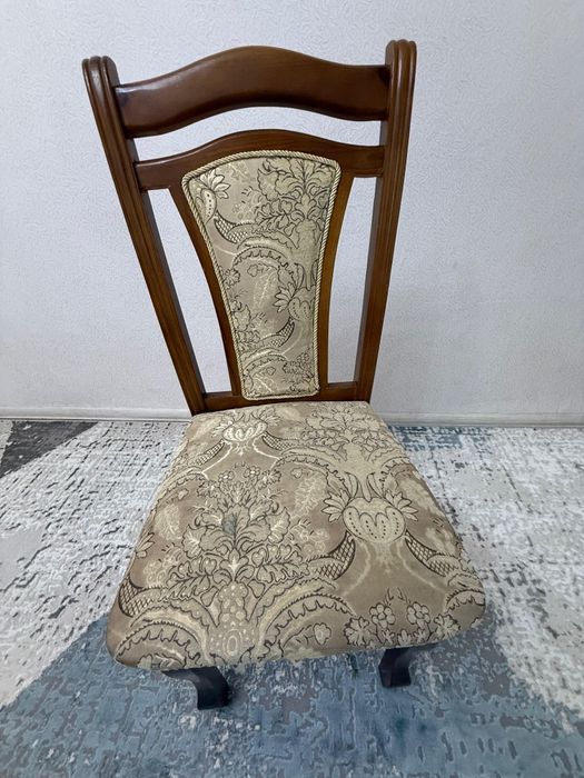 Продам стол со стульями