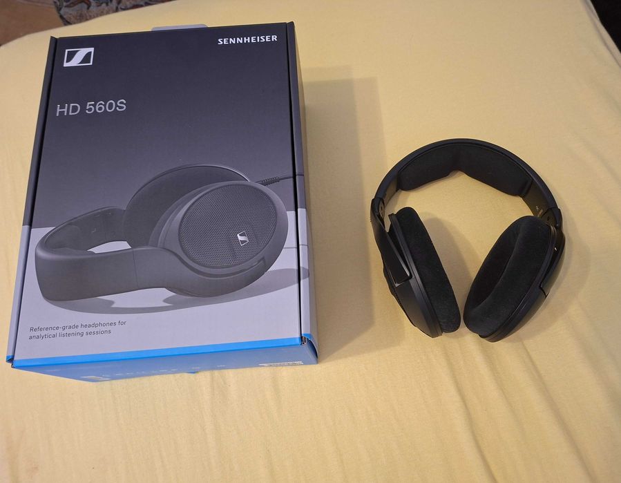 Casti Sennheiser HD 560S impecabile, factura, garantie.