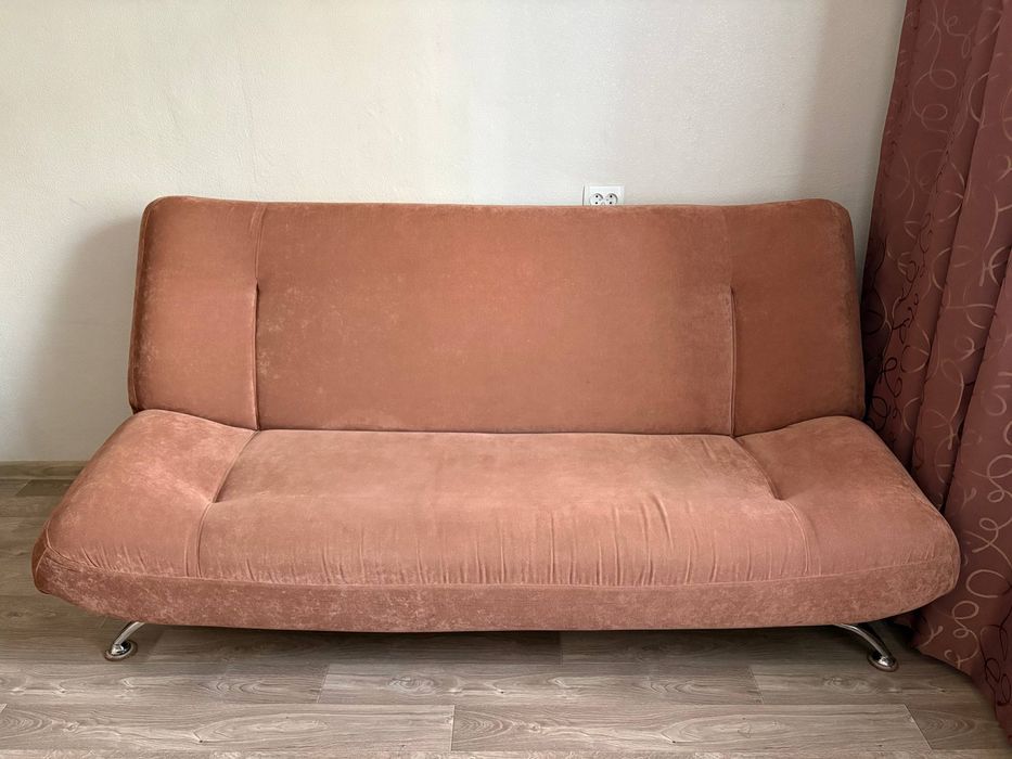 Продам диван в хорошем состоянии