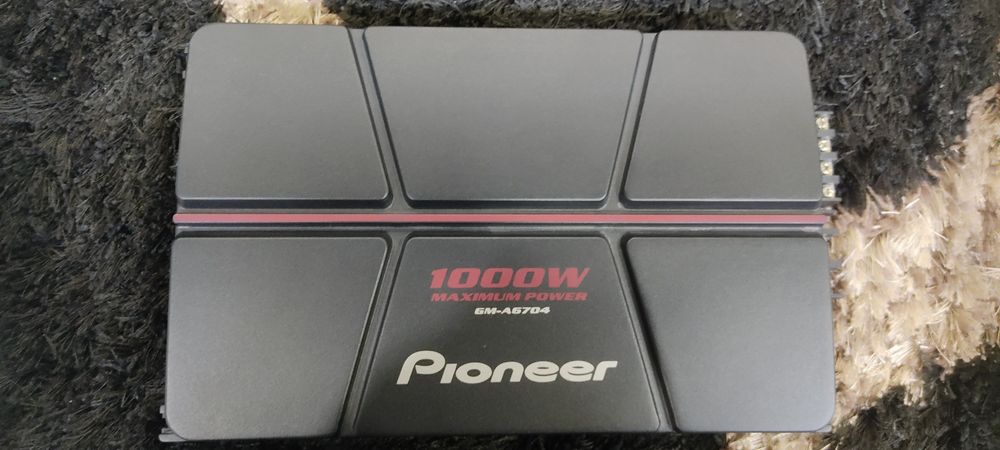 Усилитель в машину