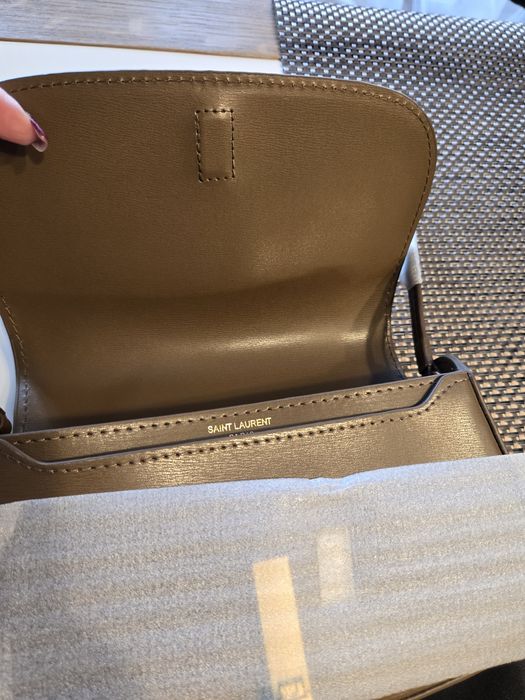 Налична Saint Laurent