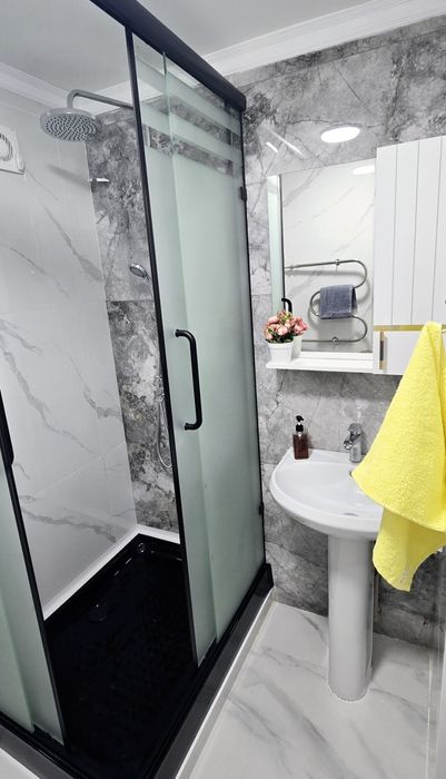 3ком Арбат посуточно. Площадь Аль-Фараби 2