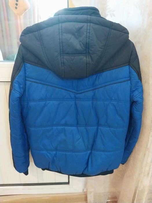 Продается куртка на мальчика