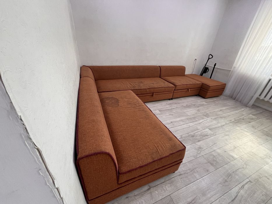 Угловой диван очень хороший