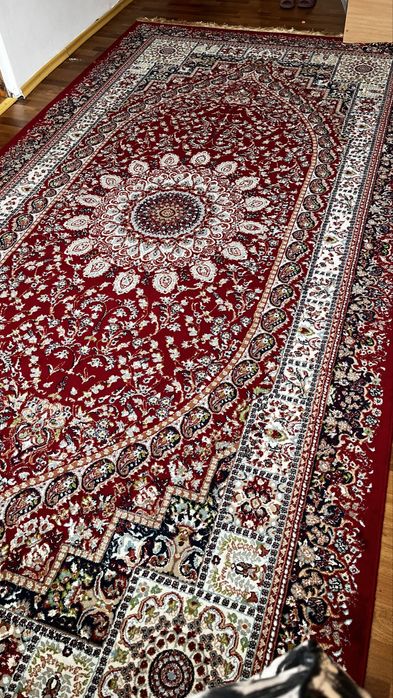 Продам ковер 2*4 Турция