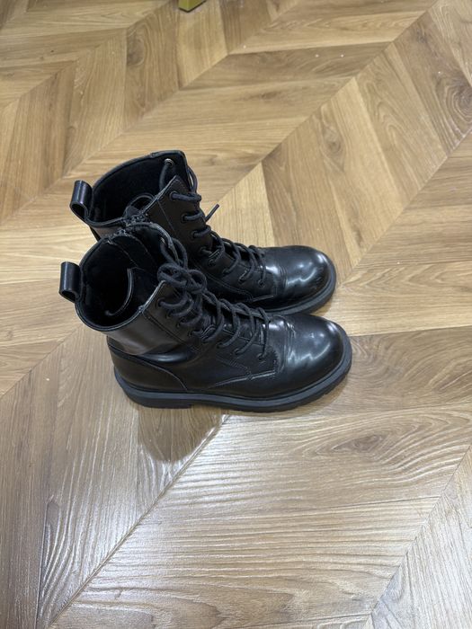 Продам осенние сапожки 34 р zara