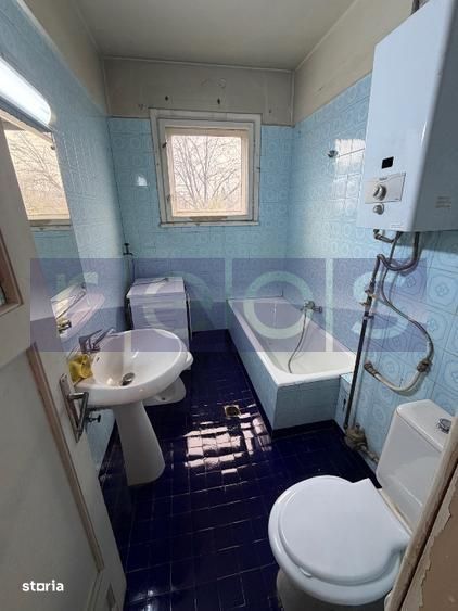 Vanzare 3 Camere Decomandat - Garaj