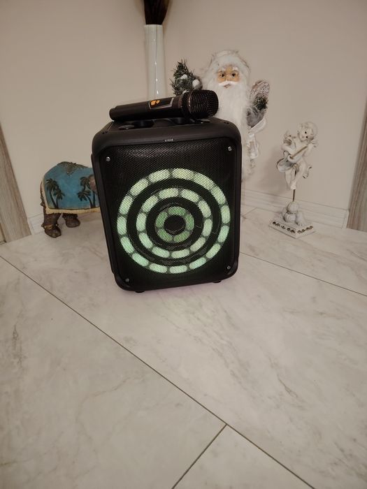 Кариоке колона-нова