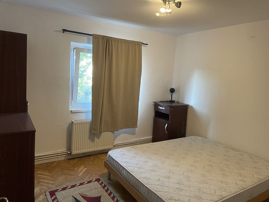 Proprietar inchriez apartament 3 camere decomandate|zona Giroc|etaj 1|2 bai|recent renovat|cetrala gaz|