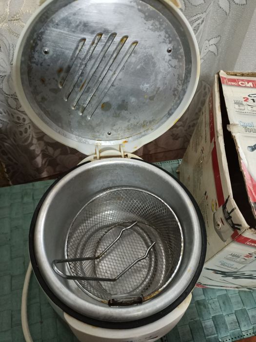 Продам фритюрницу