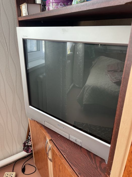 Продам телевизор