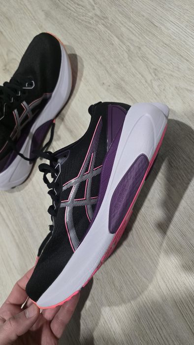 Дамски маратонки ASICS GEL-KAYANO 30