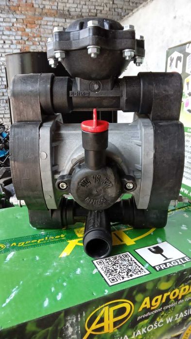 насос опрыскиватель насос