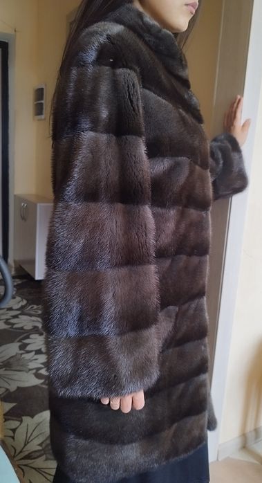 Продаю норковую шубу