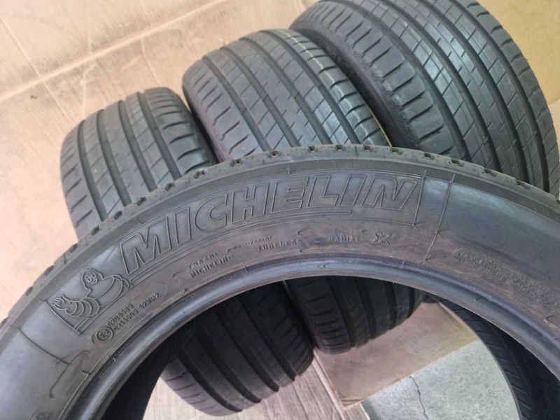4 Michelin R19 235/55
летни гуми DOT4419