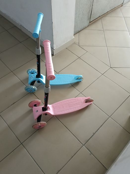 Продам детские самокаты