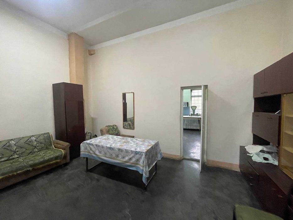 Нотурар бино сотилади № 384