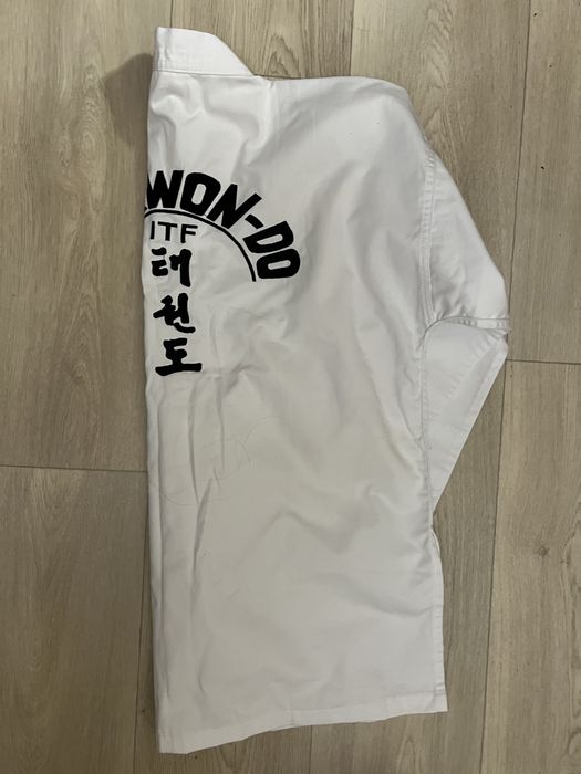 Костюм для тэквандо