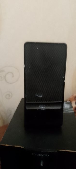 В продаже компьютерные колонки