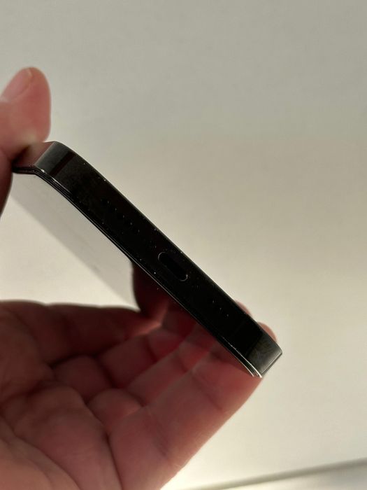 Продам Айфон 14 про 128г