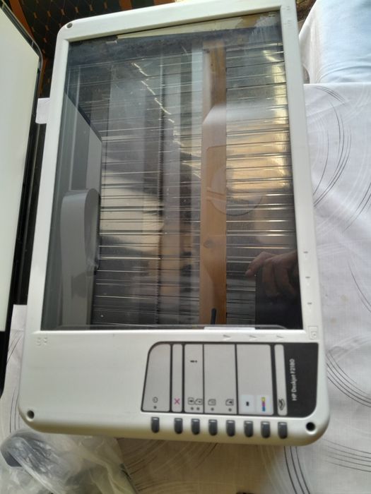 Vand imprimanta hp pret 50 lei