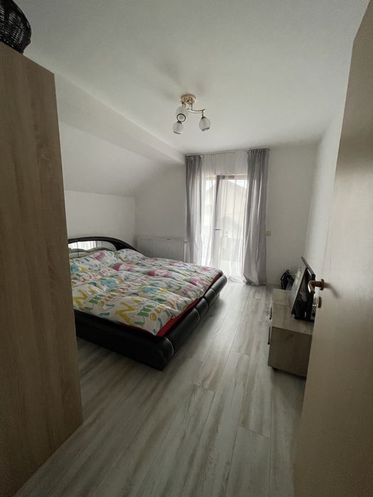 Vand casa cu etaj , in regim ( P+M)