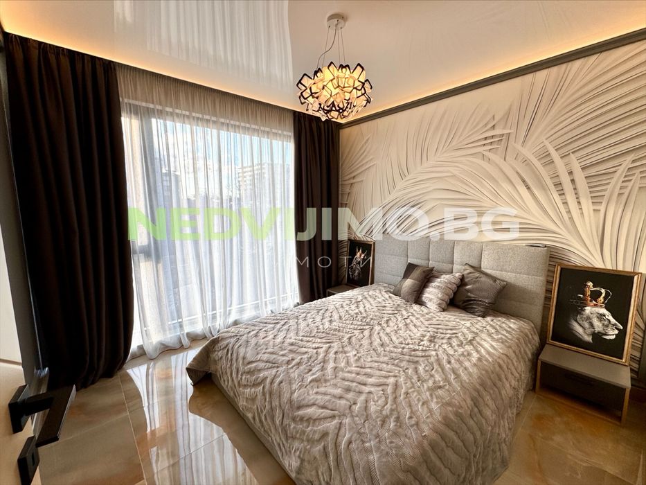 Продава се Двустаен апартамент в Варна, Бриз - 67 кв.м за 1660 €/кв.м - Снимка #12