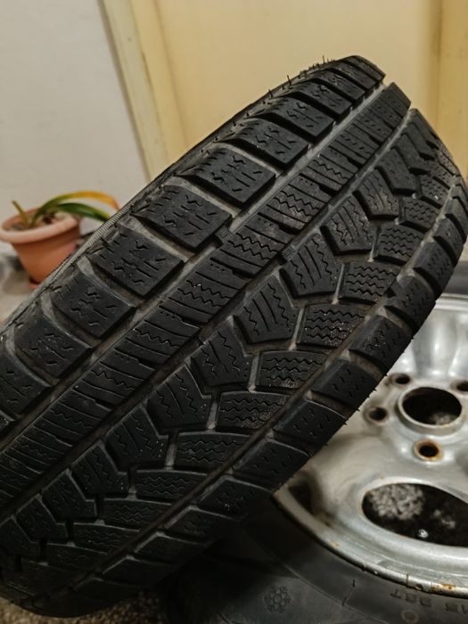 Железни джанти със зимни гуми 15, 5х114.3