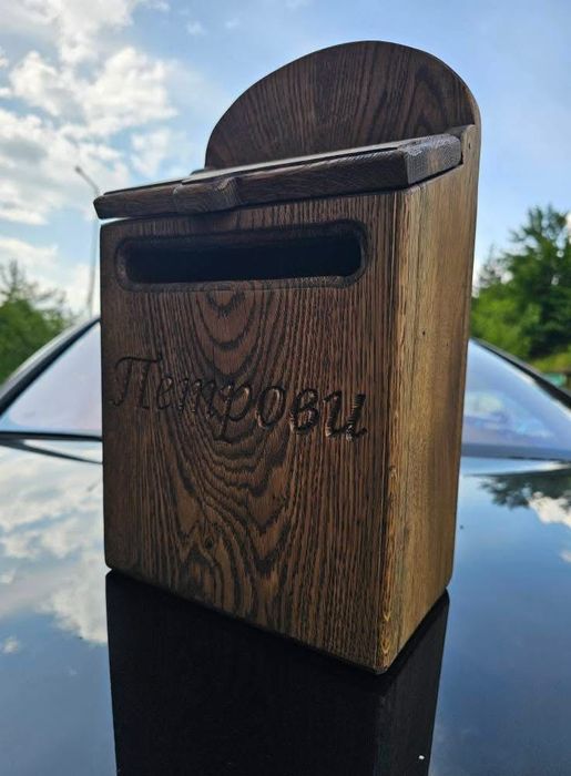 Дървена пощенска кутия