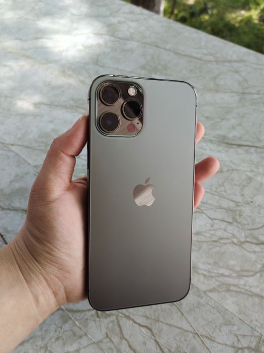 iPhone 12 ProMax продается