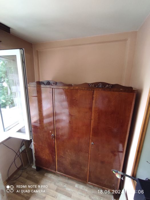 Продаётся шифоньер