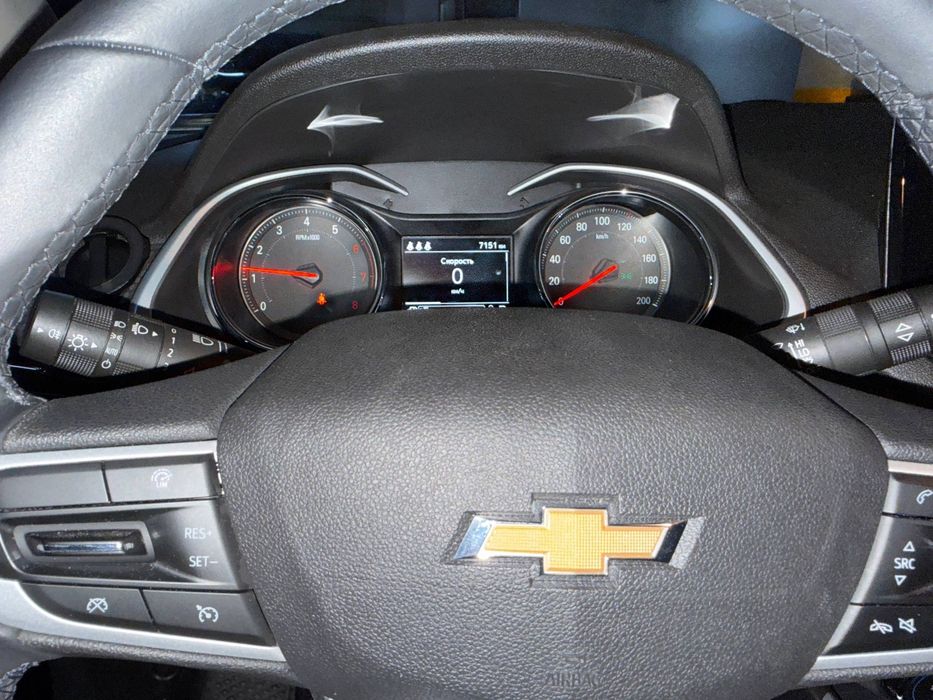 Chevrolet Onix LTZ AT