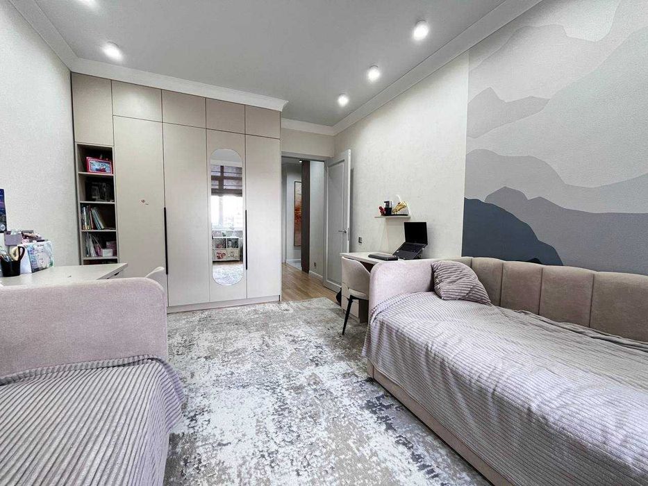 Специалист по недвижимости