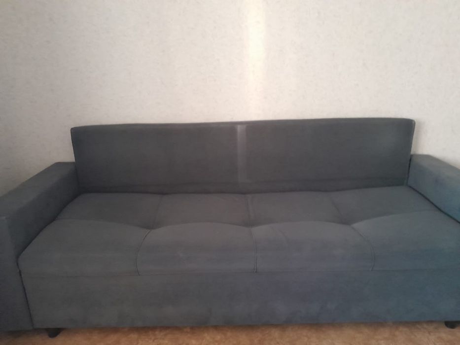 Продам диван срочно самовывоз