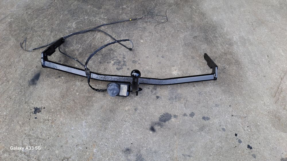 Теглич Нисан Алмера Тино/Nissan Almera Tino (2000-2006г)